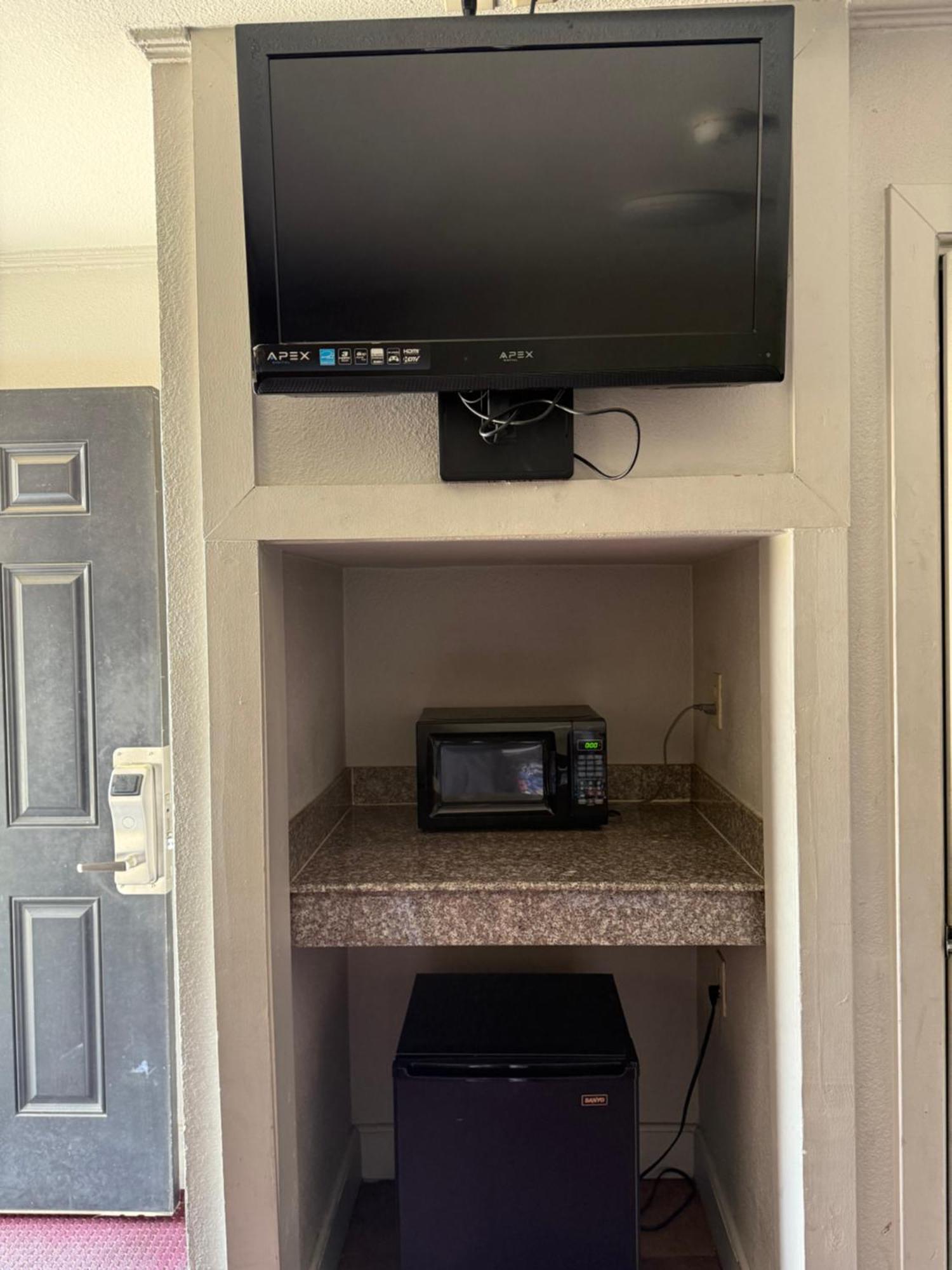 Budget Inn Monroe Εξωτερικό φωτογραφία
